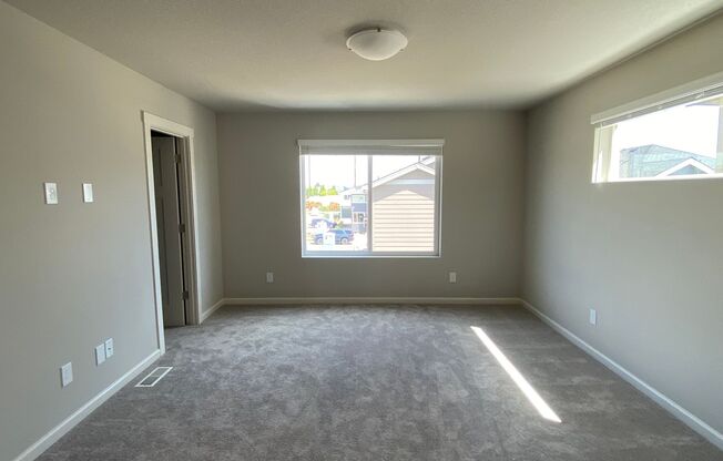 *NEW Construction* Stunning 3BD, 2.5 BA* Singla Family Home Featuring Modern Upgrades* in South Hillsboro Reed's Crossing Community*