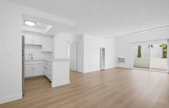 1 bed, 1 bath, 754 sqft, $2,334, Unit 127