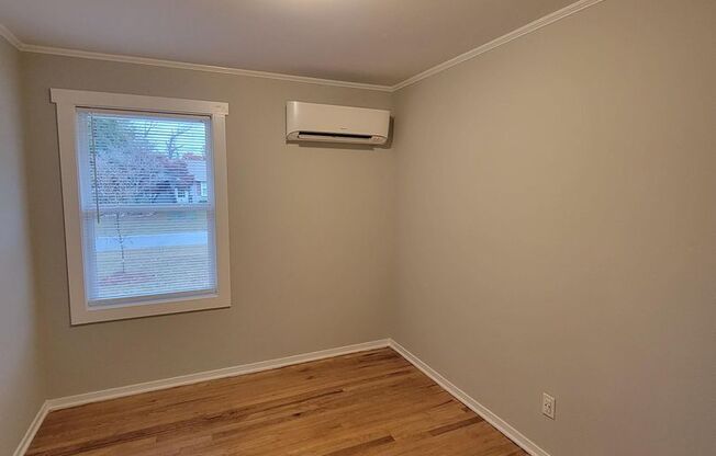 3 beds, 1 bath, $1,850