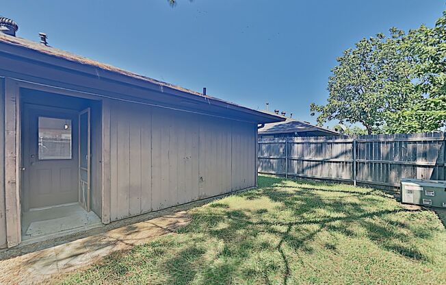 2 beds, 2 baths, $1,525