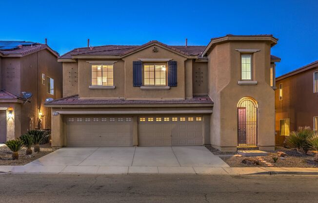 Gorgeous 6Bed/5Bath/4Car, 2-Story Home located in the Mountains Edge