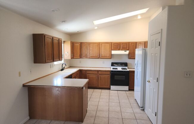 ALL PROSPECTIVE TENANTS MUST SUBMIT A $58 NON-REFUNDABLE APPLICATION FEE PER APPLICANT ONLINE AND BE PRE-QUALIFIED PRIOR TO ANY SHOWINGS Apply online at: puebloarearentals.com Application process could take up to 3 business days  Managed By: Larry Turner