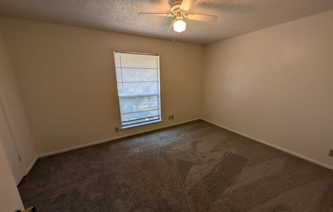 1 bed, 1 bath, 784 sqft, $790, Unit 36-B