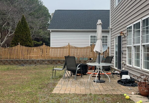 8417 Whisper Ridge Place