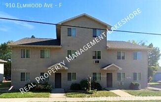 910 ELMWOOD AVE