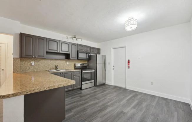 6144 SW 30 ST