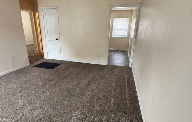 Charming 2-Bedroom Apartment in SE Wichita Neighborhood
