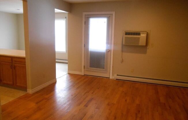 1 bed, 1 bath, 820 sqft, $1,269, Unit K41