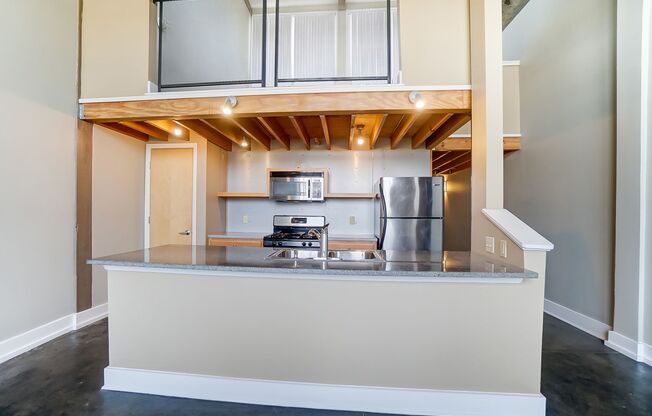 1 bed, 1 bath, 1,111 sqft, $1,613, Unit 3301-403
