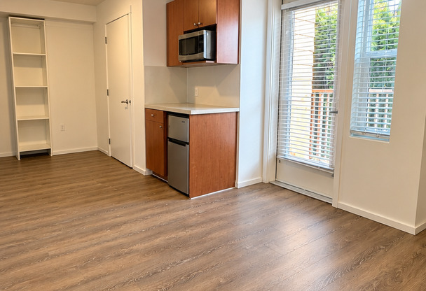 Studio, 1 bath, 190 sqft, $1,495, Unit 3210