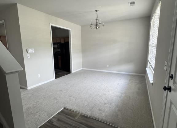 705 HEMINGWAY CIR