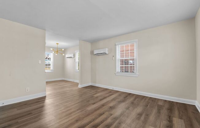 Spacious 1 Bedroom Duplex in Trinity Park, blocks from Duke! - Renovated & Pet Friendly
