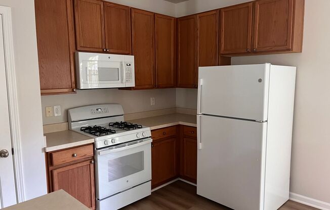 2 beds, 2.5 baths, $1,725, Unit # 4413