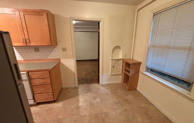 1 bed, 1 bath, 750 sqft, $1,675, Unit C