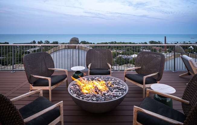 Rooftop Lounge at the Belden Stratford in Chicago, IL 60614