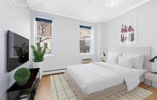 126 E 31 ST