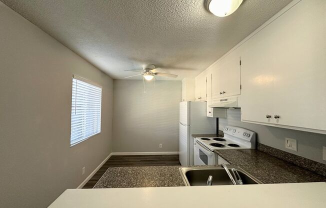 2 beds, 1 bath, 747 sqft, $1,495, Unit 531-251