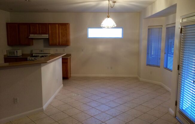 FANTASTIC UPGRADED 55+ SUN CITY ANTHEM COMMUNITY HOME!!!