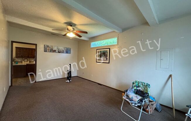 Cute 2 Bedroom Home with a Country Setting! Willard Schools!