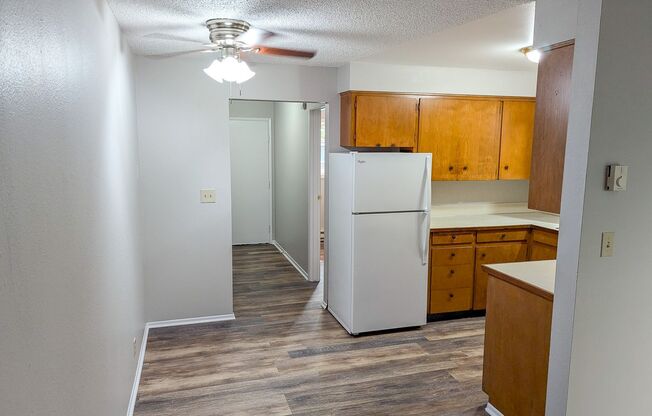 1 bed, 1 bath, $1,150, Unit 12