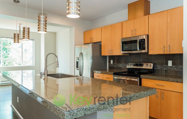 Luxury 3-Bedroom with Private Outdoor Retreat