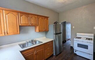 3 beds, 1 bath, $1,125