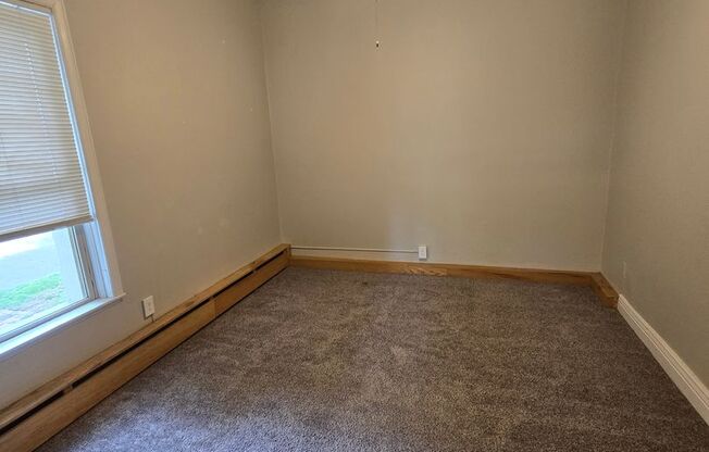 Updated and welcoming condo in the heart of the Highlands is ready for you to come home to!!