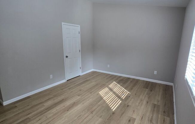 2 beds, 1.5 baths, 1,076 sqft, $1,429, Unit 048