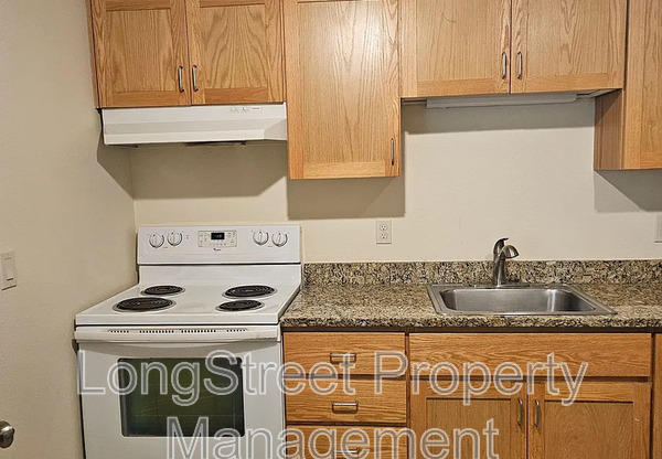 300 SE 148 AVE