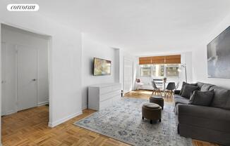 215 E 80 ST