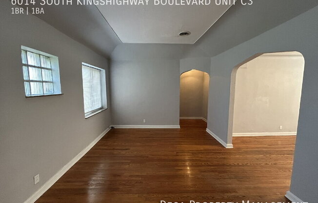6014 S KINGSHIGHWAY BLVD