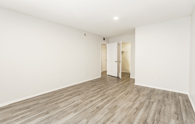 2 beds, 2 baths, 1,000 sqft, $2,698, Unit 150