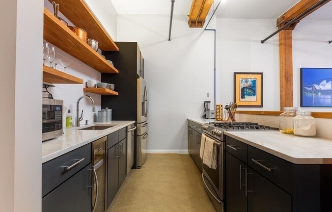 881 E 1 ST