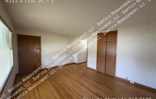 4311 S 71 ST