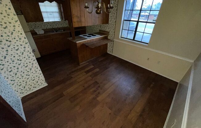 Cozy 3 bedroom 2 bath home