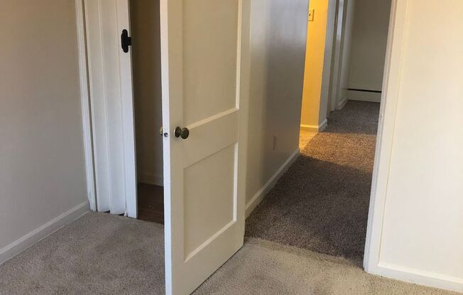 1 bed, 1 bath, 625 sqft, $665, Unit 1300-1505