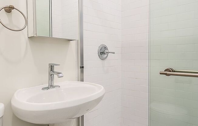 Studio, 1 bath, 461 sqft, $1,350, Unit 211