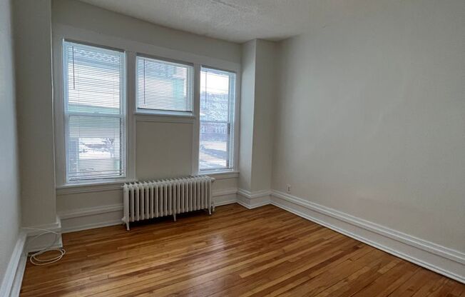 608 Ridgewood Ave