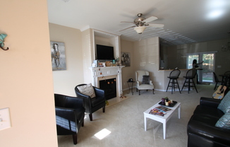 2 beds, 2.5 baths, $1,595