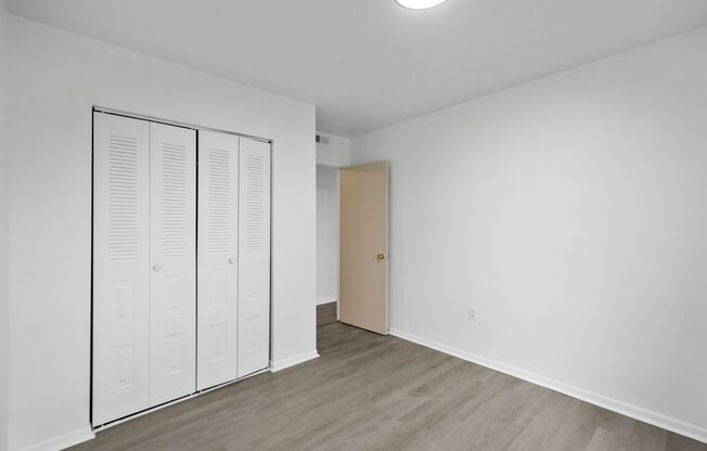 2 beds, 1 bath, 700 sqft, $999, Unit #314