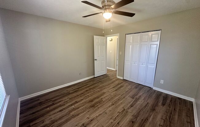 3 beds, 1 bath, $1,700