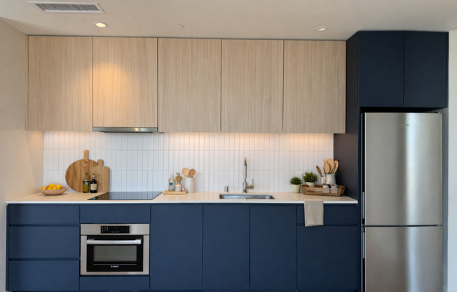 2 beds, 2 baths, 819 sqft, $4,765, Unit 2218