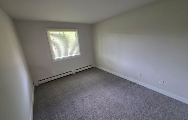 2 beds, 2 baths, 960 sqft, $1,395, Unit 21 - 111