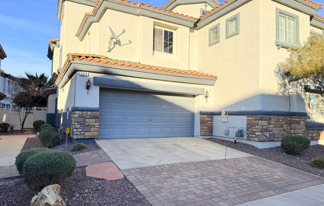 2 Bed +Loft Amazing Townhome