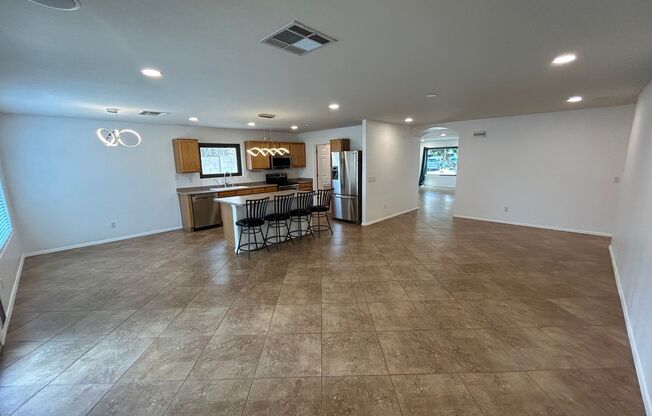 3126 W ZACHARY DR