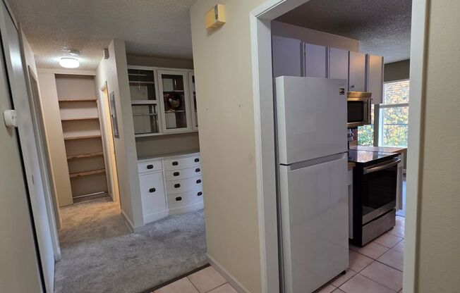 ADORABLE CENTRALLY LOCATED CONDO