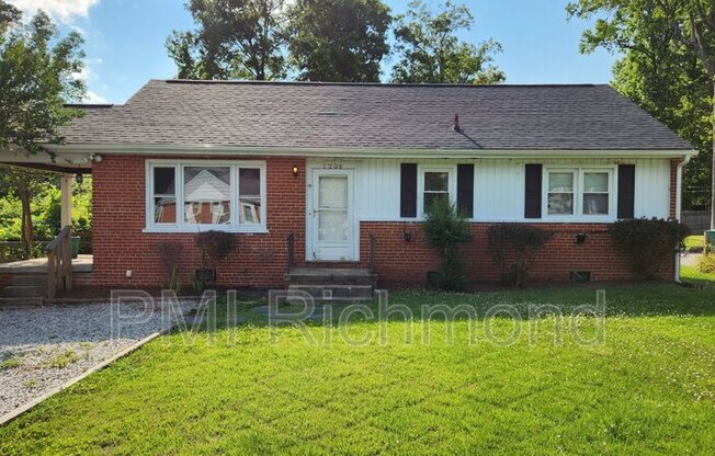 1206 BLUE JAY LN