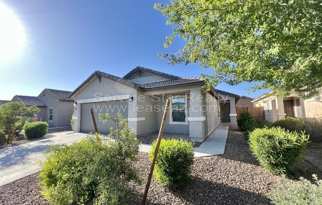 1764 E DESERT BREEZE PL