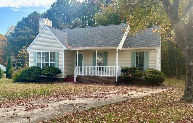 3 Bed | 2 Bath One Story Home in Holly Springs!