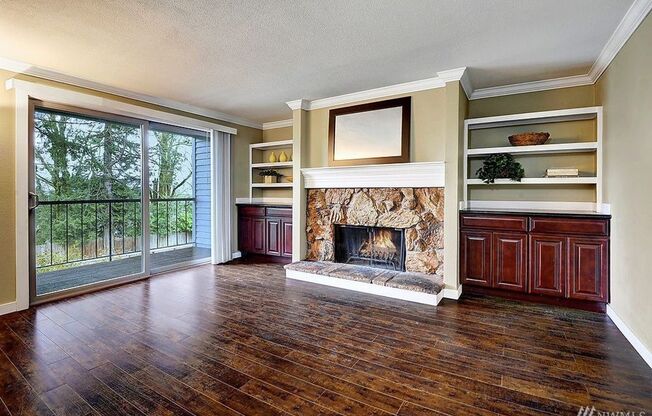 1 Bed 1 Bath PET FRIENDLY Condo Issaquah Sammamish Bluffs